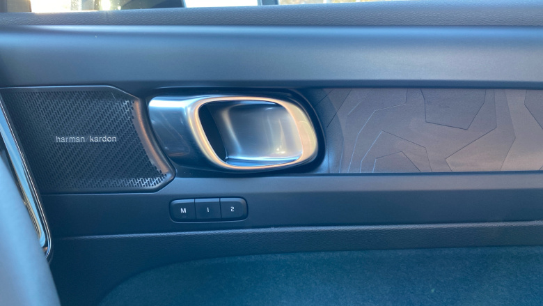 Volvo XC40 300kW Recharge Twin Ultimate 78kWh 5dr AWD Auto Electric Estate